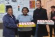 Theressa van der Walt saam met Portia Mbatha en Miriam Simelane by SAVF Huis Ermelo met kolwyntjies