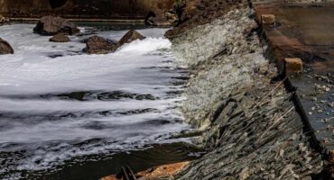 Pollution visible in the Klein Drinkwater River in Ermelo area
