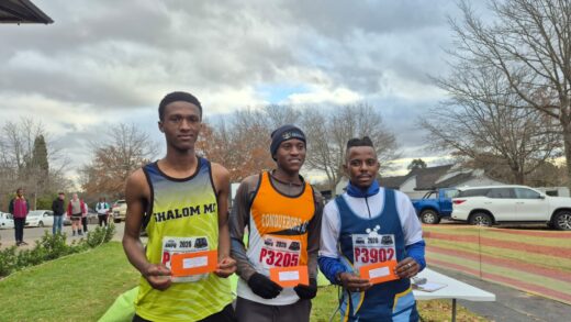 Men's 10km winners pose after the 2026 Hans Storm Memorial Race in Ermelo.