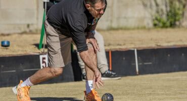 SE-TVL District Old Bill Gerrie Oosthuizen of the Monte Sole Shellhole delivers a bowl during the annual MOTH Bowls Tournament in Ermelo.