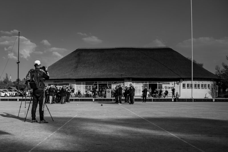 Military veterans take part in the opening parade of the MOTH Bowls Tournament in Ermelo.