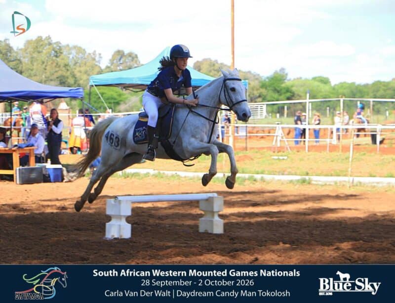 Carla van der Walt en haar perd, Daydream Candy Man Tokolosh, tydens die nasionale Western Mounted Games-byeenkoms in Parys.