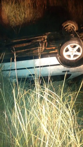 Car’s tyre burst and it rolled between Bethal and Standerton. (Photo courtesey of Bethal Accidents)