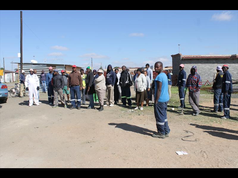 DR Bongani Investments sub-contractors downed tools outside the construction site and demanded to meet with the directors of DR Bongani Investments.