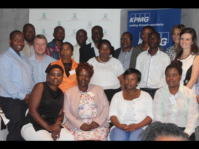 Teachers and KPMG and Osizweni Education and Development Centre staff.