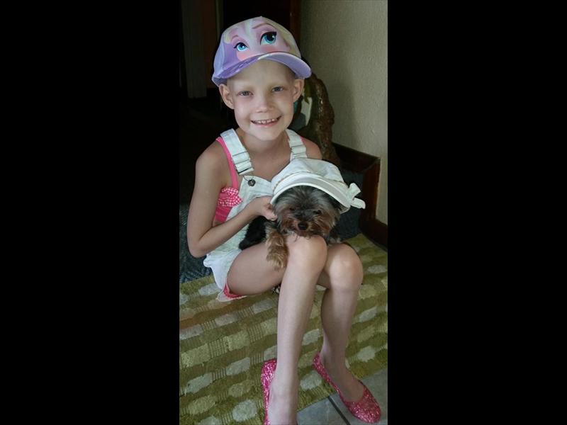 Nelmarie Korff (8) moet Maandag, 23 November ’n operasie ondergaan, maar kort nog R10 000.