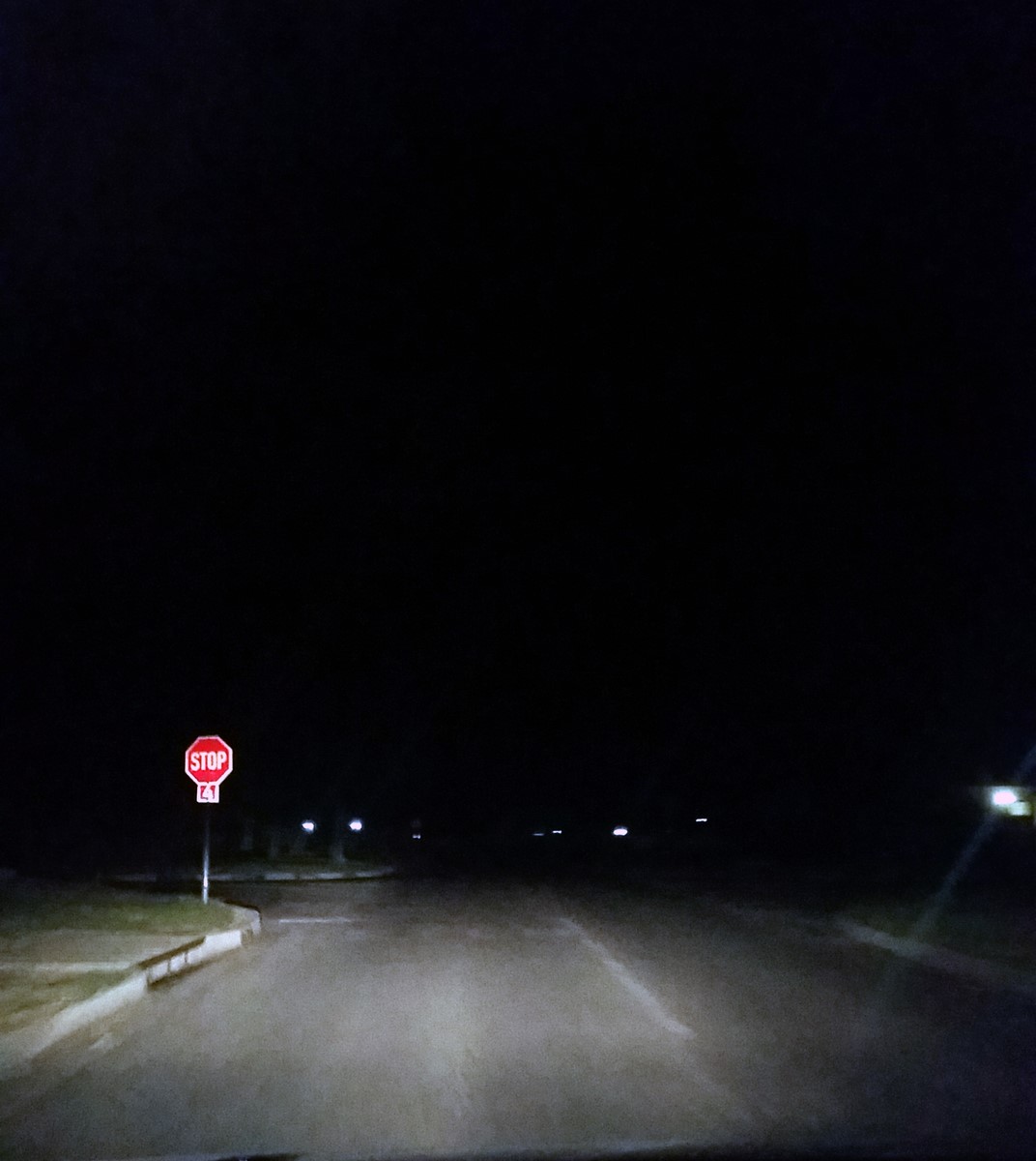 Bethal is in baie dele snags baie donker omdat straatligte nie werk nie.