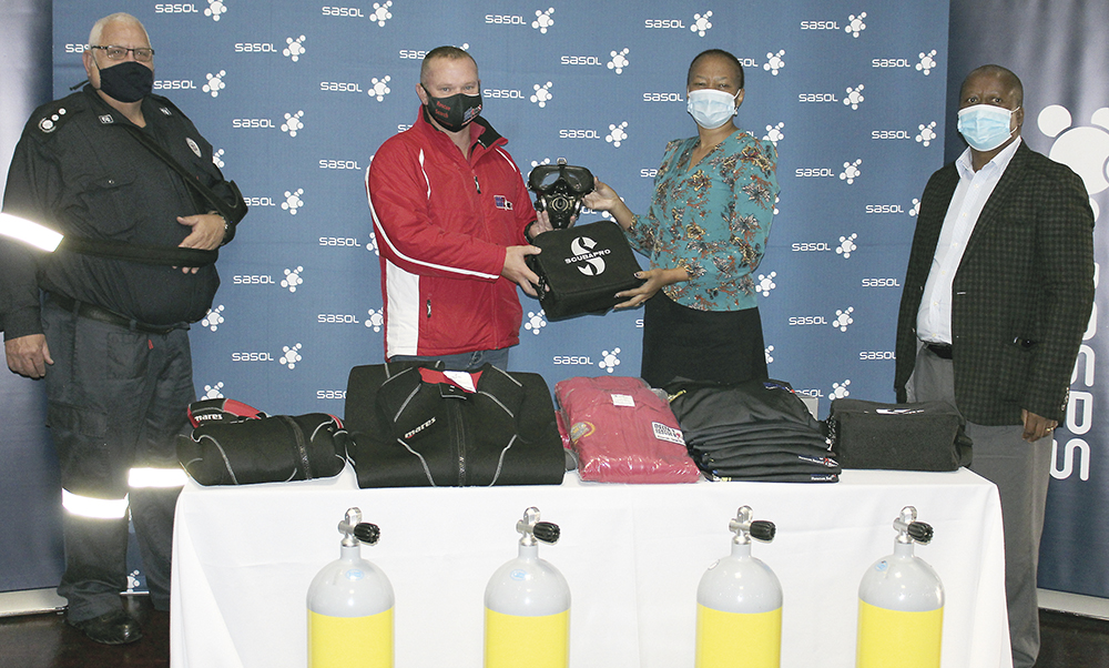 Delta 1 Rescue Diving receives equipment from Sasol in Secunda | Ridge ...