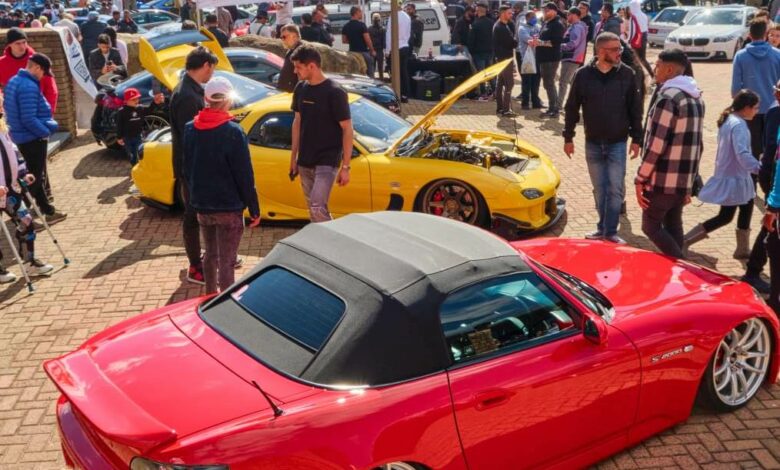 This Honda S2000 has received a mild custom make-over.