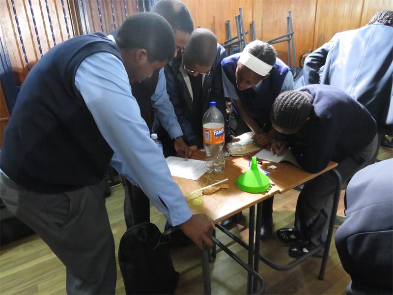 Learners do an experiment.