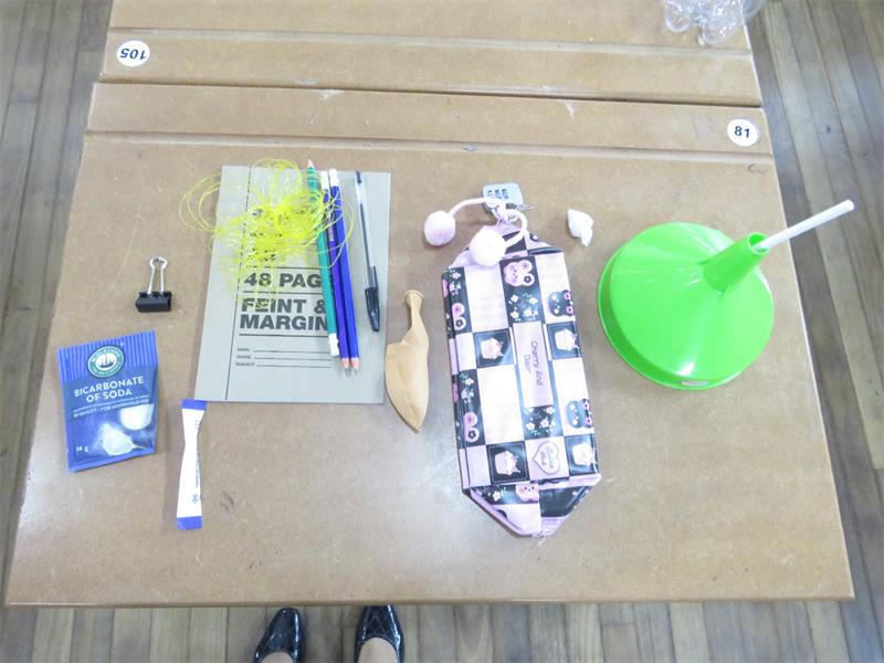 A balloon rocket's ingredients