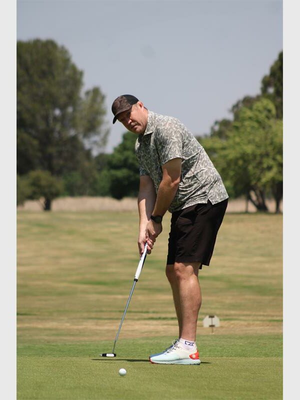 Former Springbok plays golf
