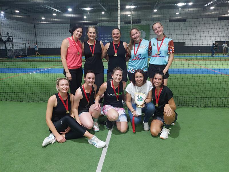 women sports team with black shirts
