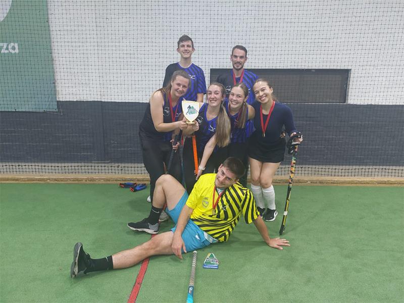 mixed hockey team