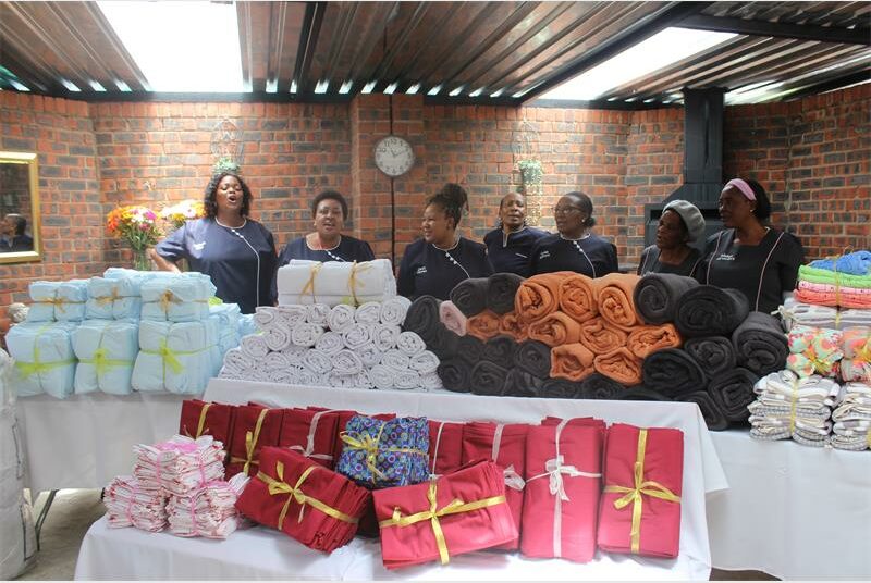 big group of people with gifts