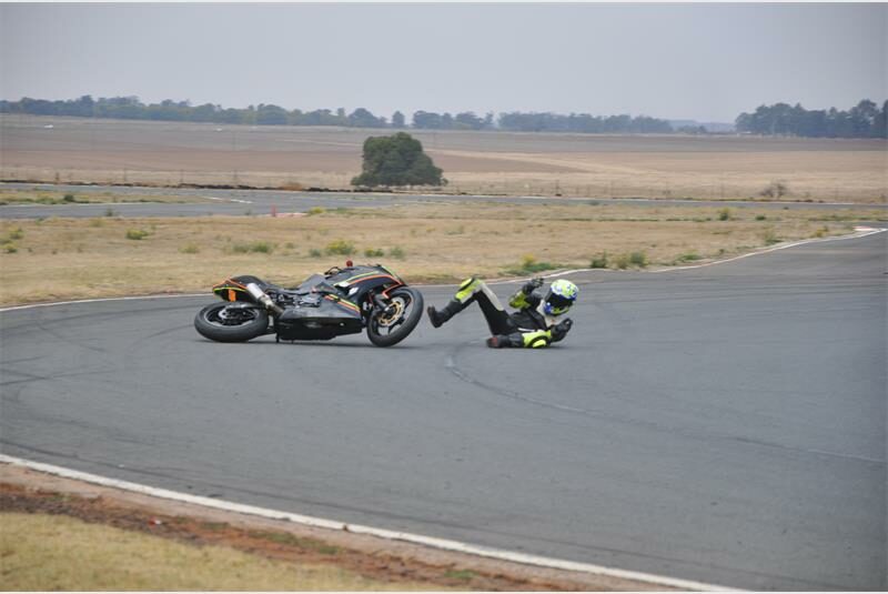 biker falls down