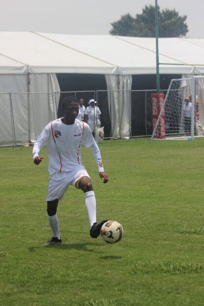 KNL player chases the ball.