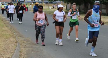 people run a marathon