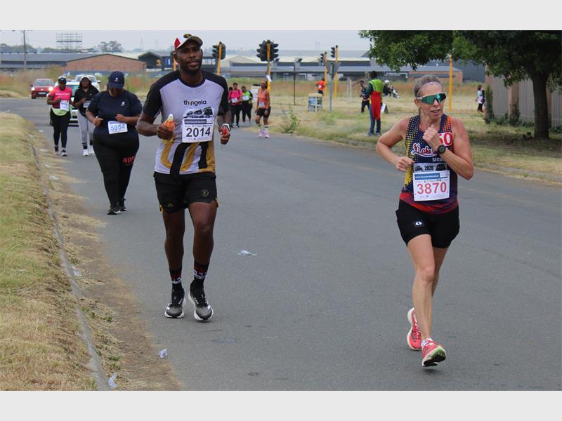 people run a marathon