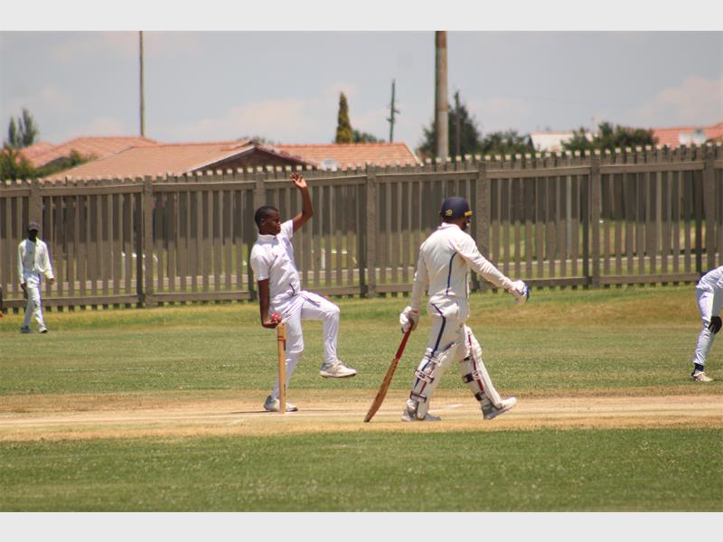 a cricket players bowls