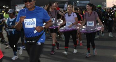 people running in the dark