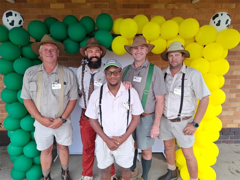 a group of men dressed up like Boers
