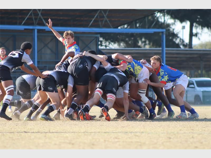 Men playing club rugby