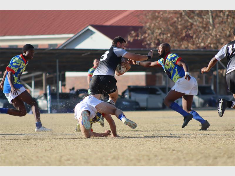 Men playing club rugby