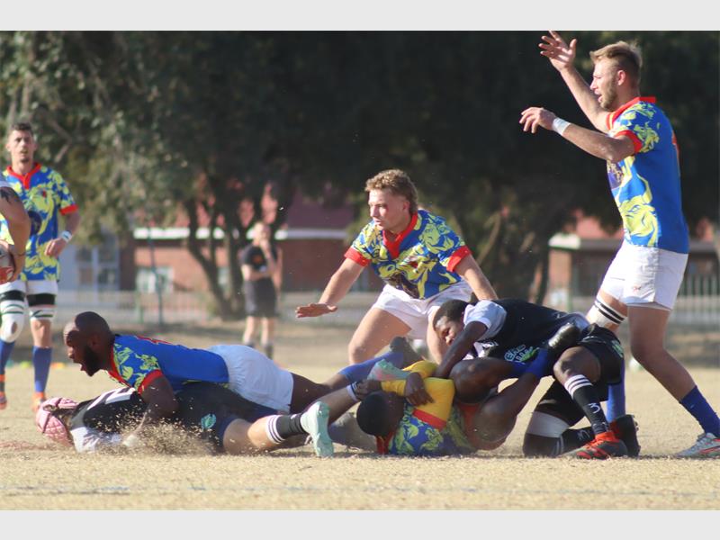 Men playing club rugby