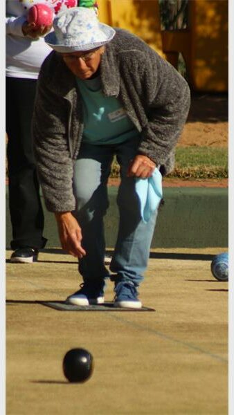 Gerda Vermaak takes part in Sasol Secunda Bowling Club's fundraiser day for Cansa on July 4