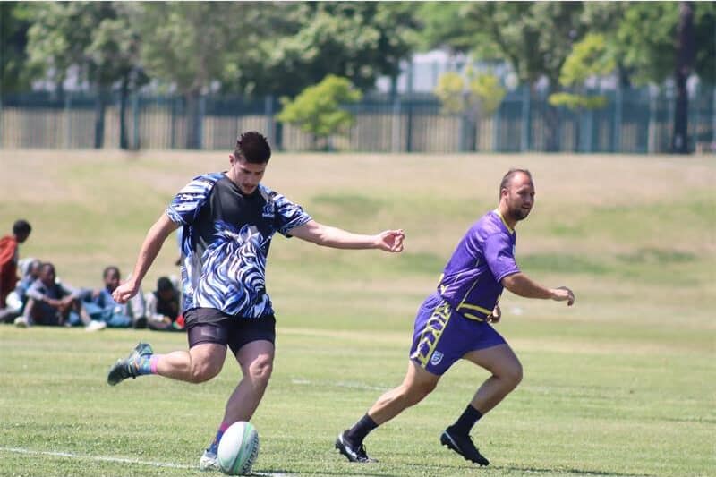 two rugby teams compete