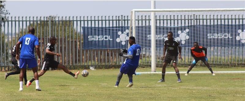 teams play soccer